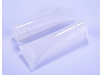 мягкая пластиковая трубка для чистки лица